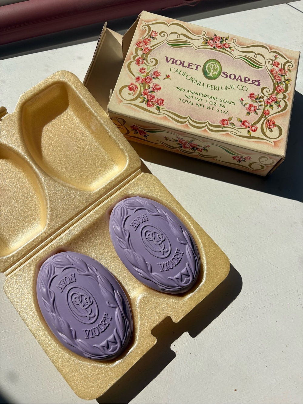 Avon Violet Soaps - Picture 3 of 3